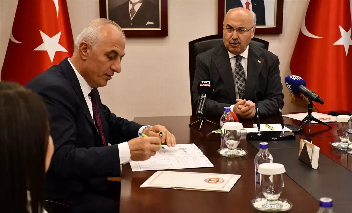 Adana\'da evlenecek gençlere alışverişlerinde indirim sağlanması amacıyla protokol imzalandı