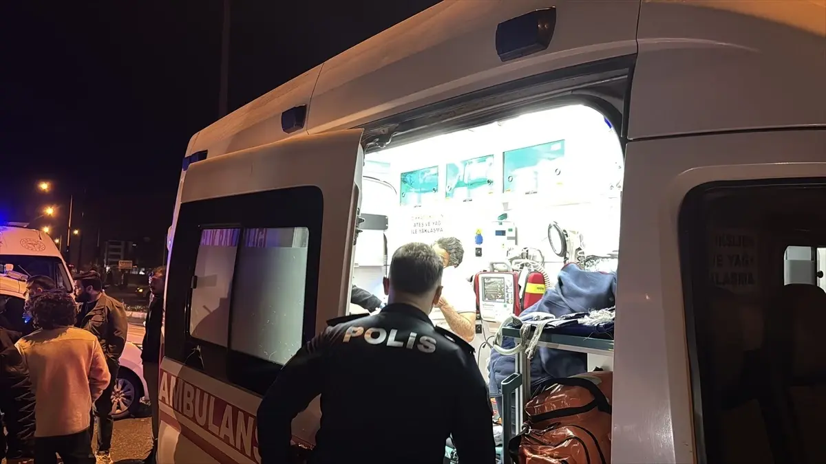 Adıyaman\'da Trafik Kazası: 3 Yaralı