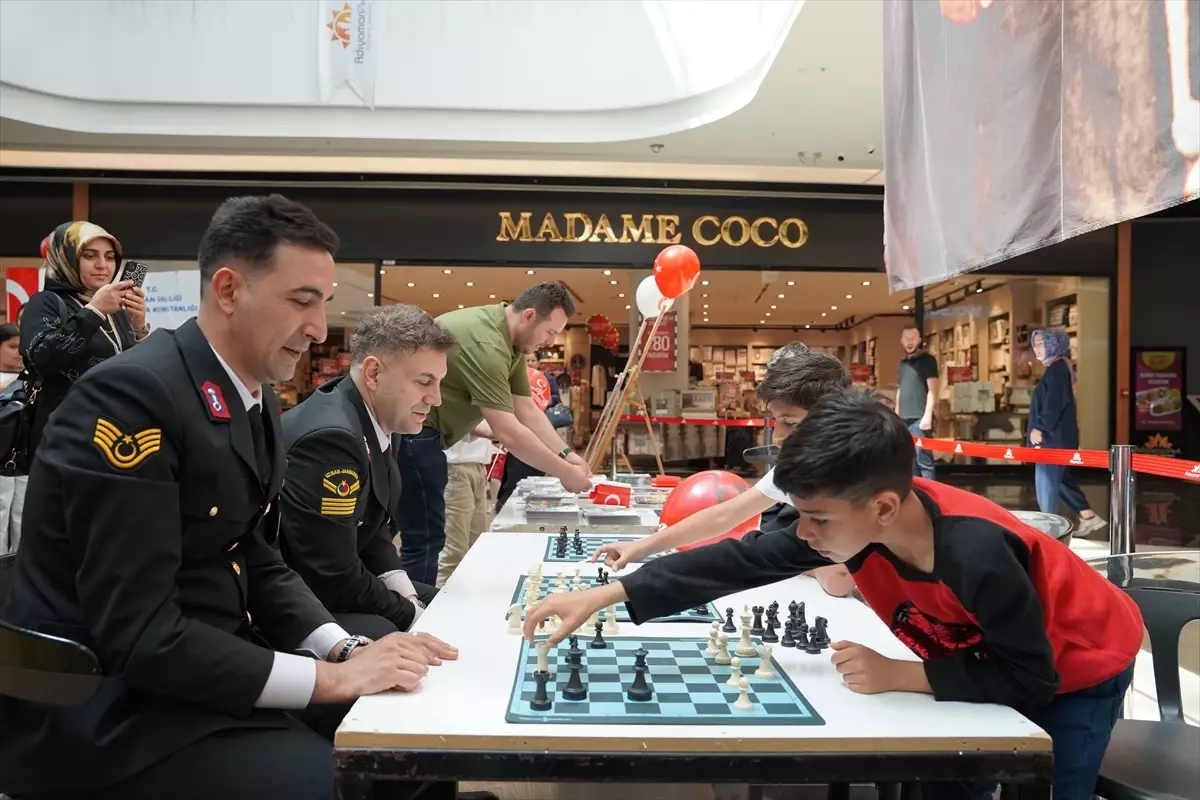 Adıyaman\'da Çocuk Bayramı Etkinliği Düzenlendi