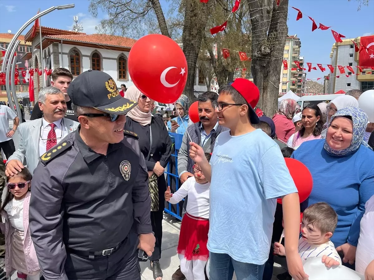 Özel Gereksinimli Çocuklara Polis Gezisi