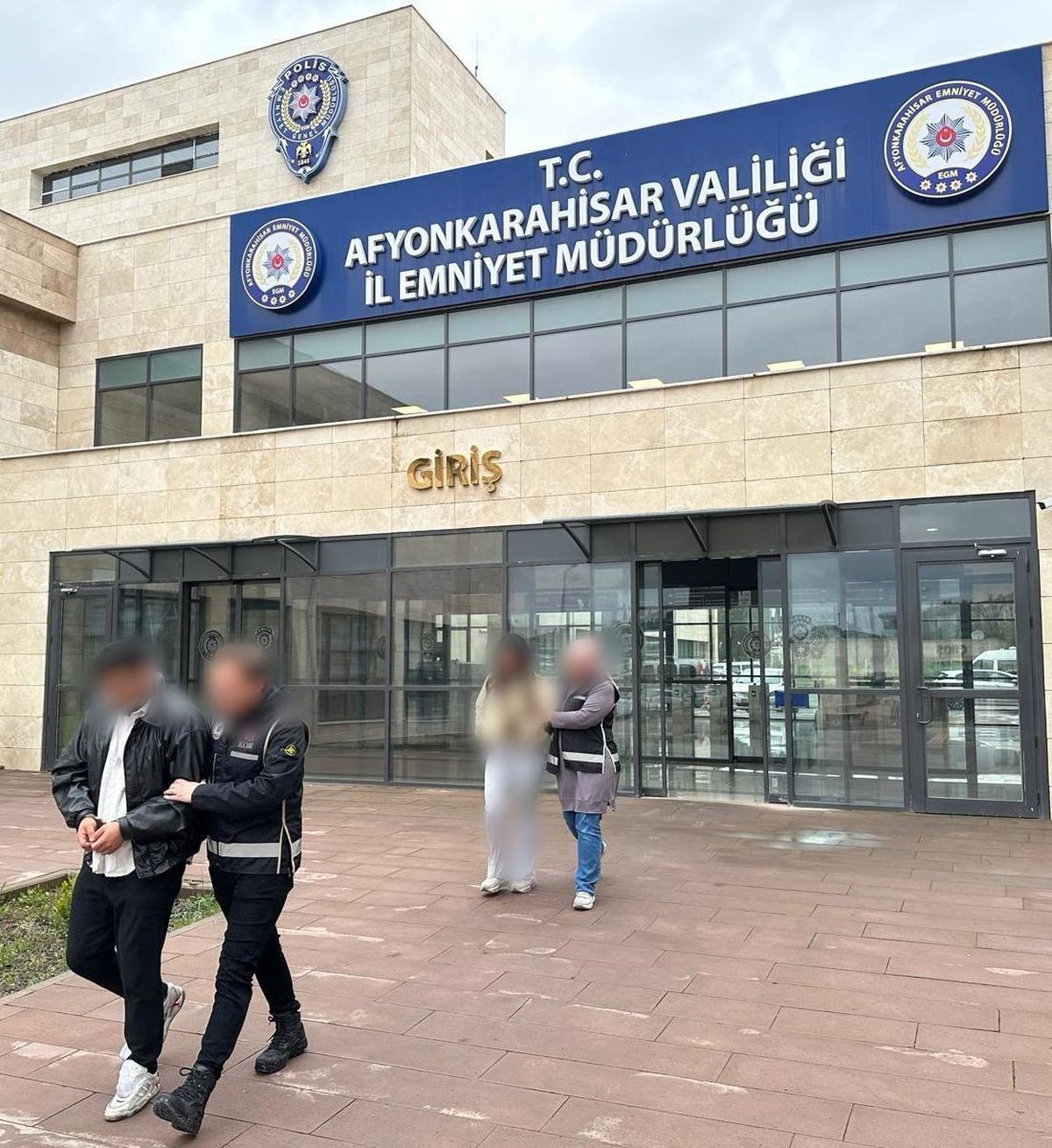 Afyonkarahisar\'da Dolandırıcılık Operasyonu