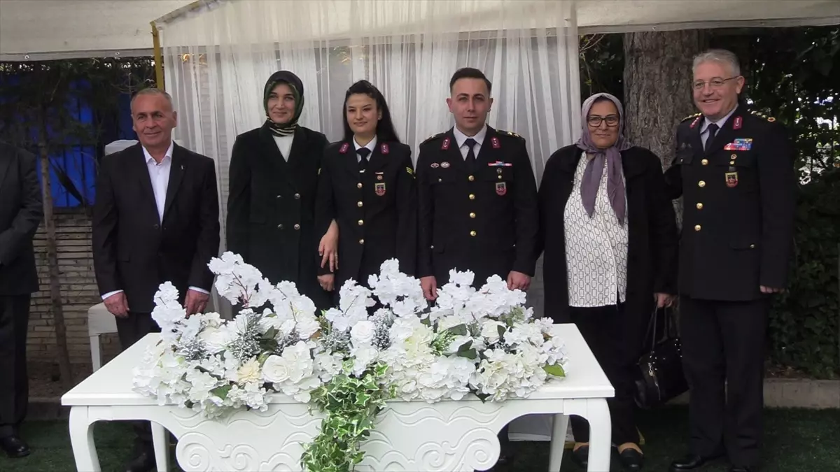 Vali Yiğitbaşı\'nın Nikah Şahitliği