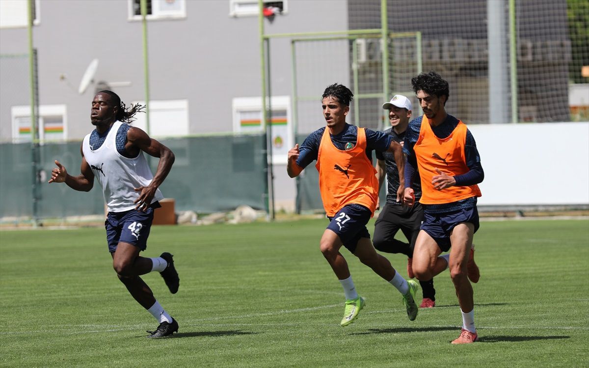 Alanyaspor Trabzonspor Maçına Hazırlanıyor