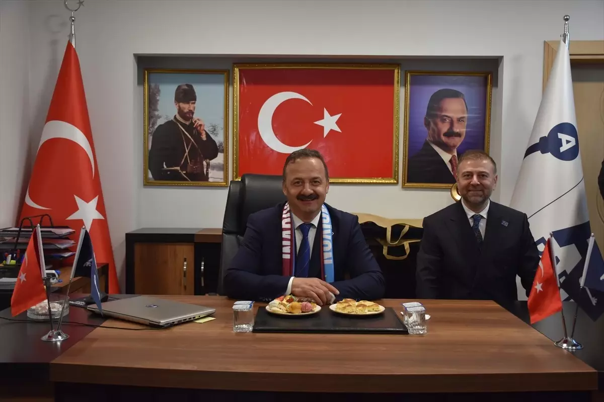 Ağıralioğlu Trabzon\'da Halkla Buluştu