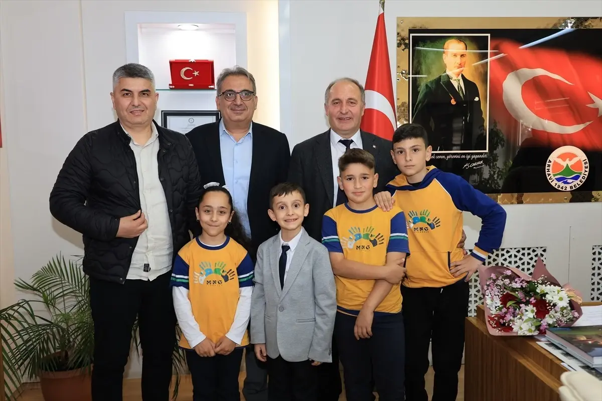 Başkan Ataselim, Çocuk Bayramı\'nda Koltuğunu Devretti