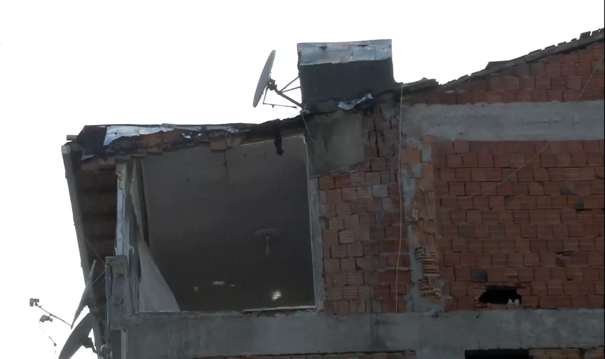 Avcılar\'da Duvarsız Daire Şaşkınlık Yarattı