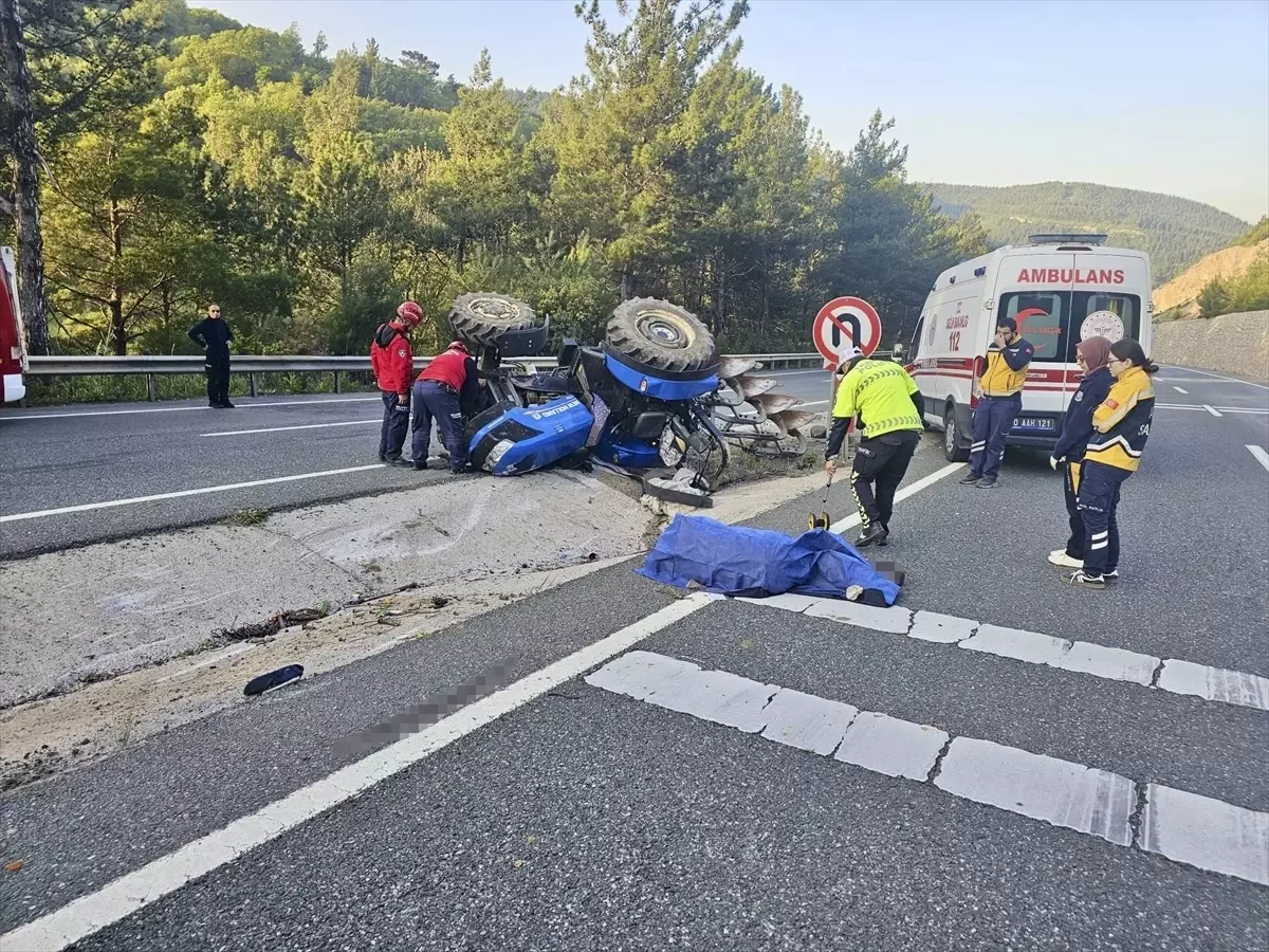 Havran\'da Traktör Devrildi: Sürücü Hayatını Kaybetti