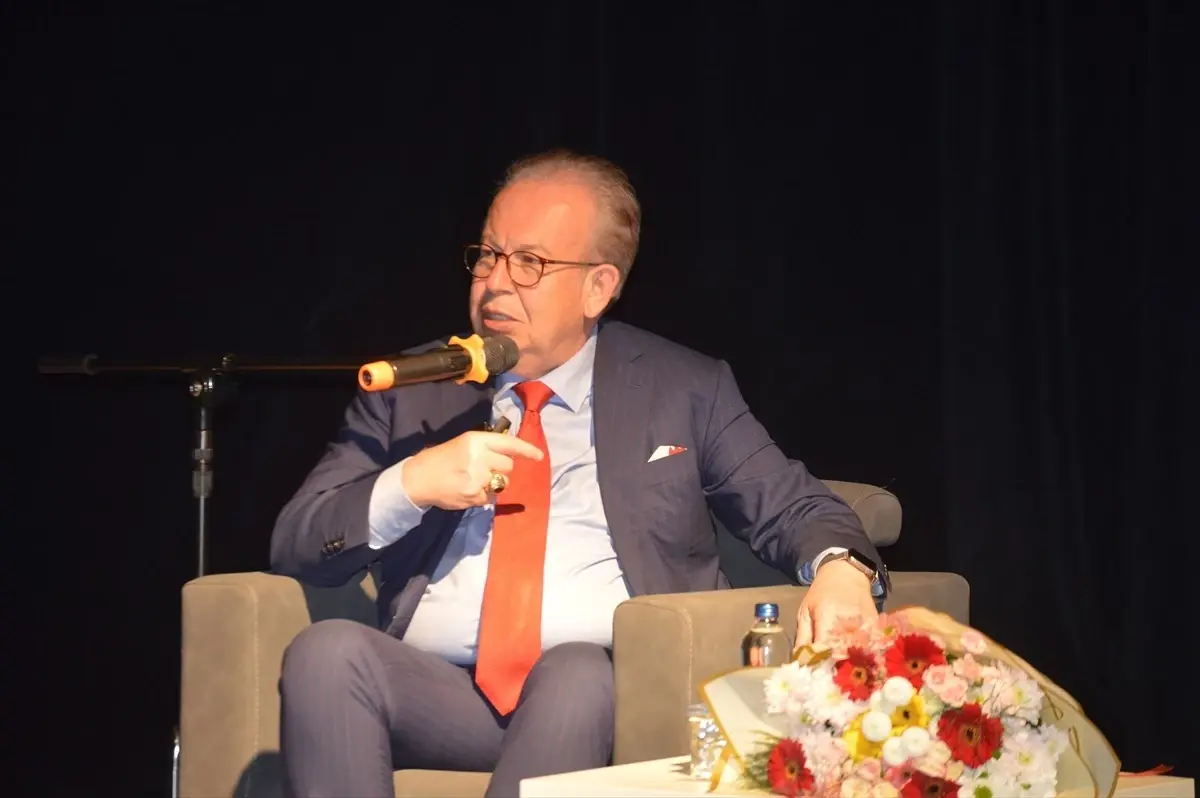 Ayvalık\'ta \'Mavi Vatan\' Konferansı Düzenlendi