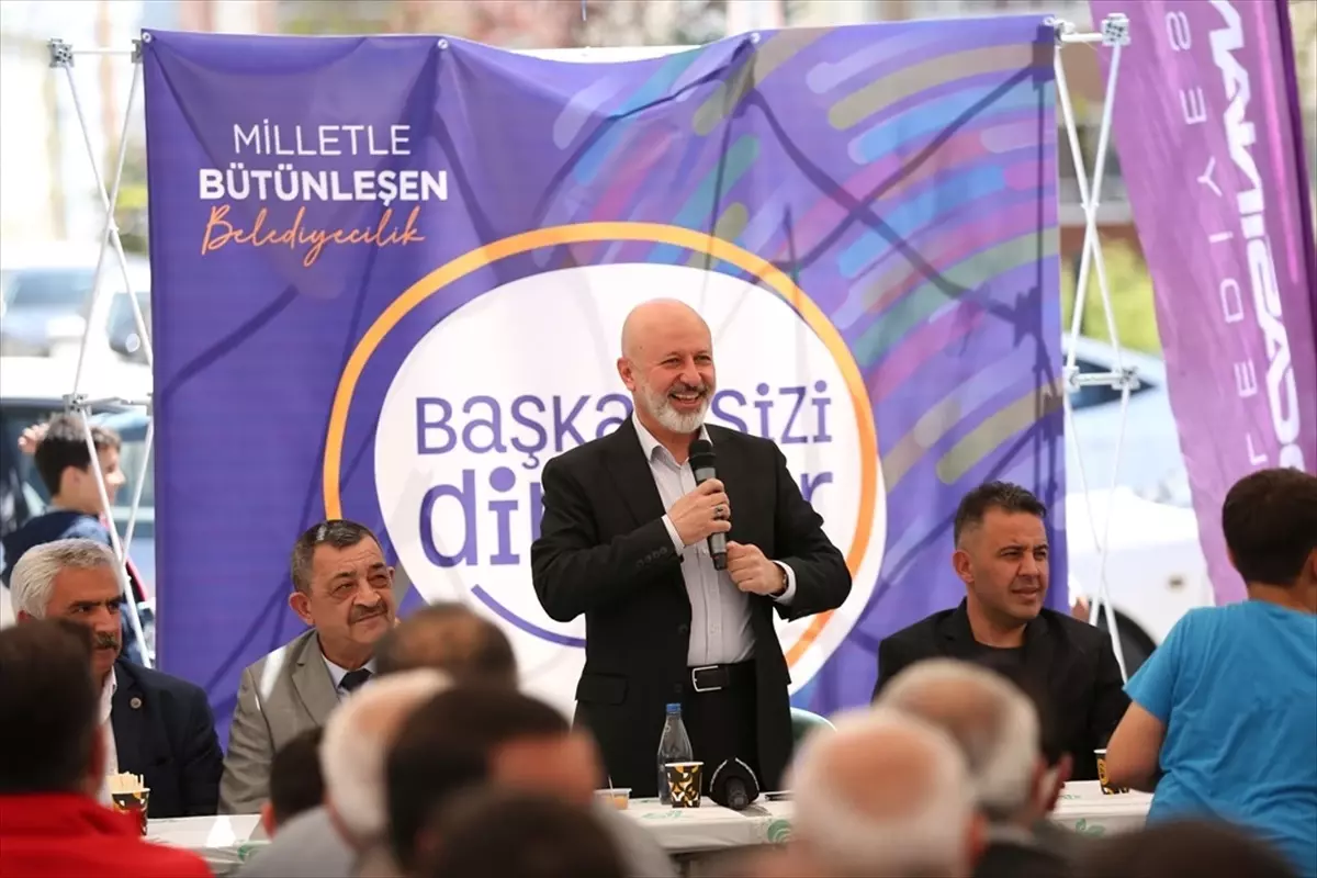 Çolakbayrakdar, Vatandaşlarla Buluştu
