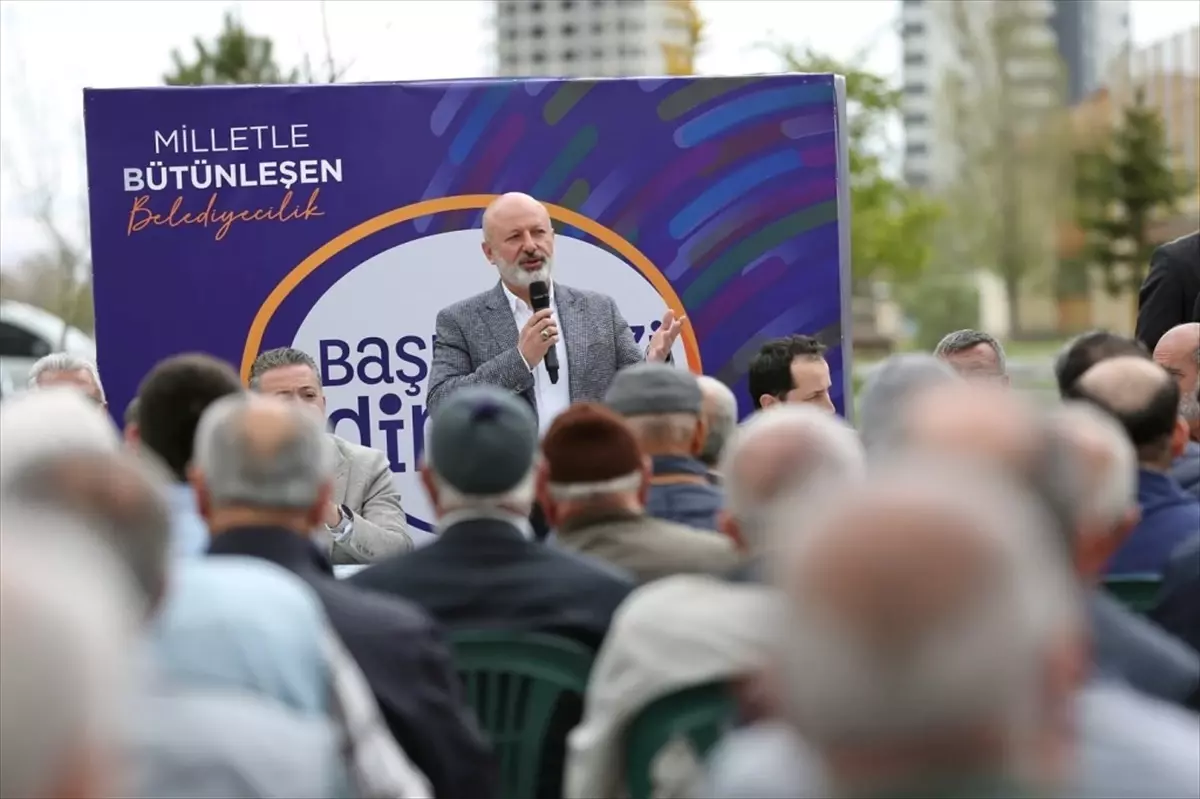 Başkan Çolakbayrakdar Zümrüt Mahallesi\'nde