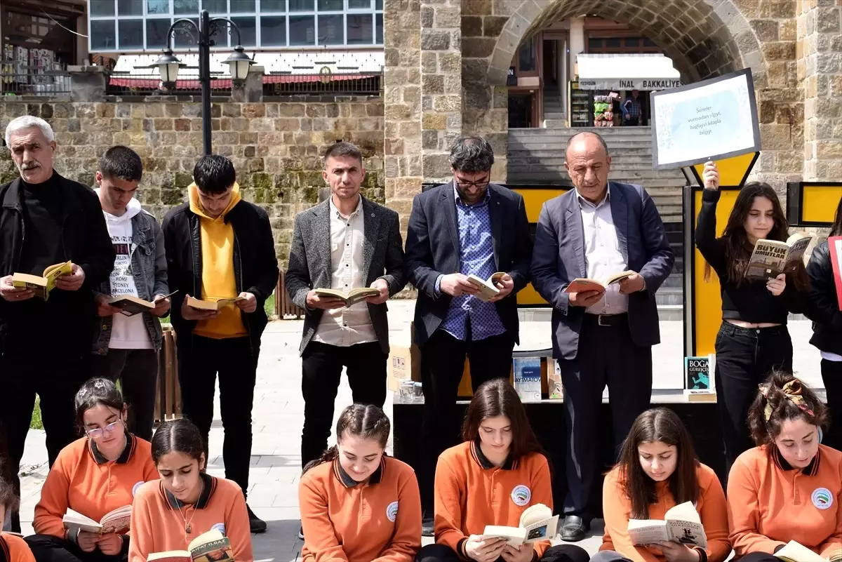 Bitlis\'te Dünya Kitap Günü Etkinliği