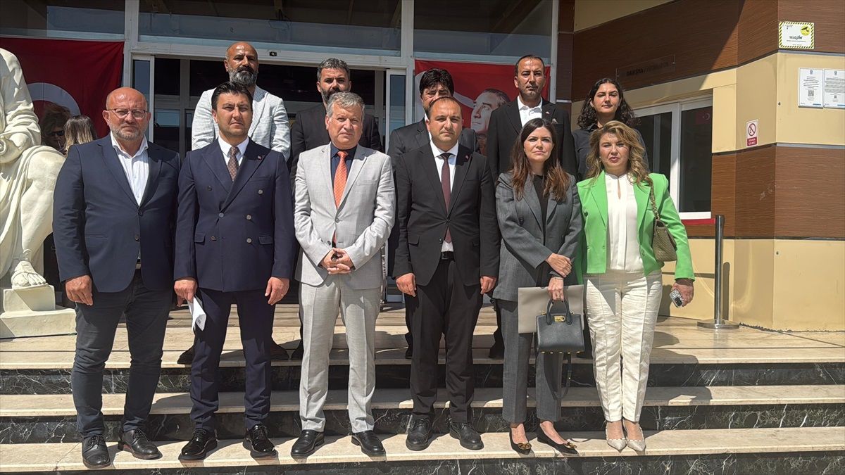 Bodrum\'da Meclis Tartışması: AK Parti Toplantıyı Terk Etti