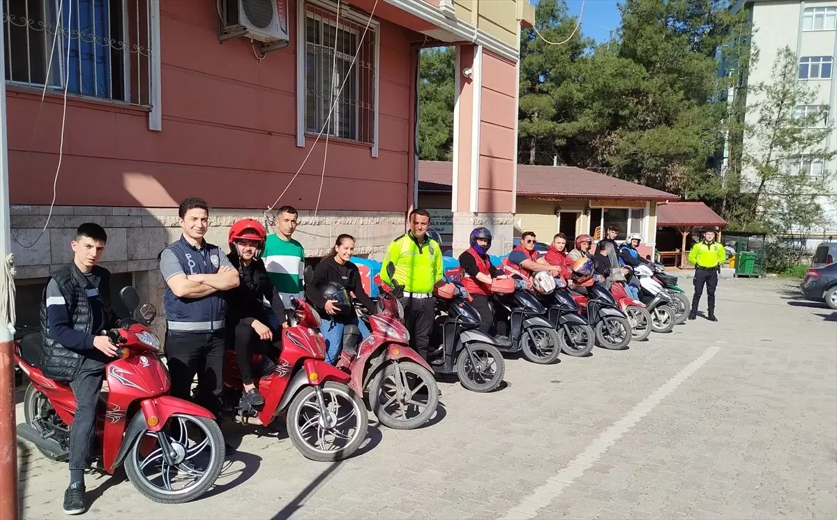 Boyabat\'ta Güvenli Motosiklet Eğitimi