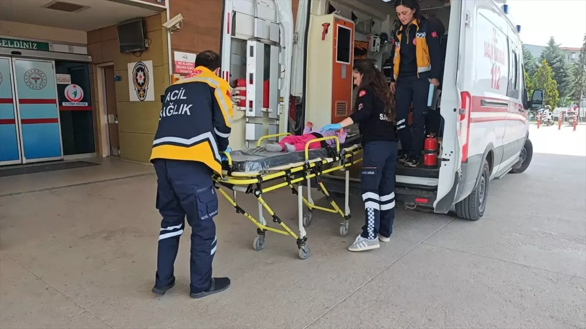 Bursa\'da 2 Yaşındaki Çocuk Pencereden Düştü