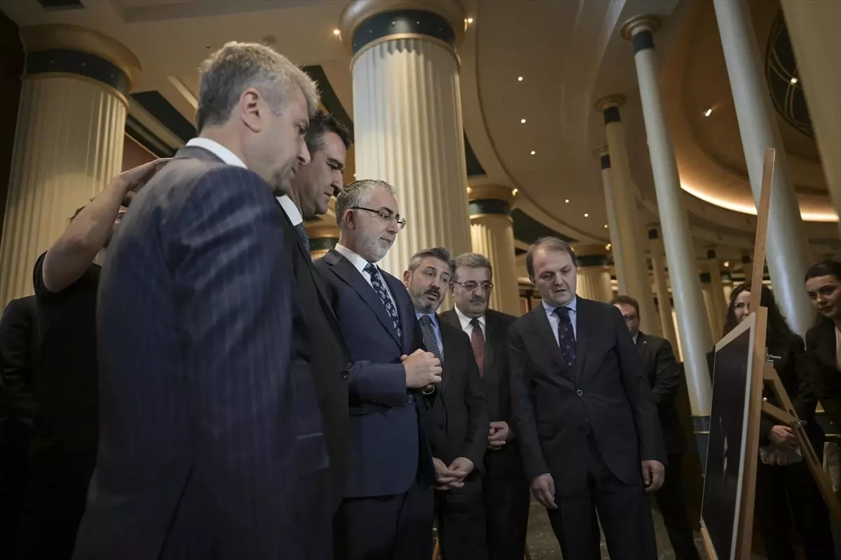 1 Mayıs Sergisi açıldı