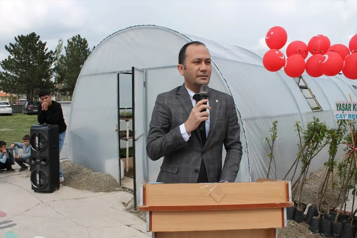 Çay\'da "Engelsiz Yarınlar Projesi" kapsamında sera açılışı yapıldı