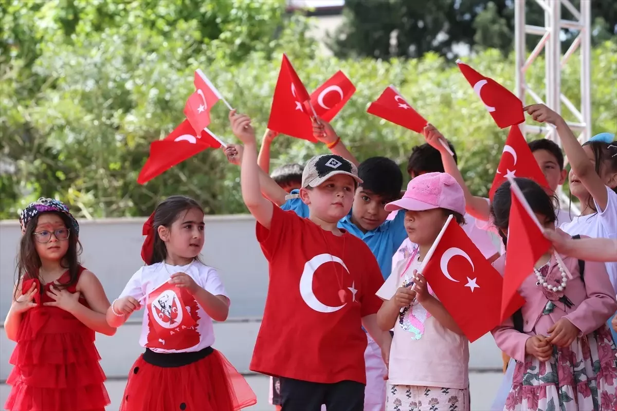 İskenderun\'da 23 Nisan Şenliği