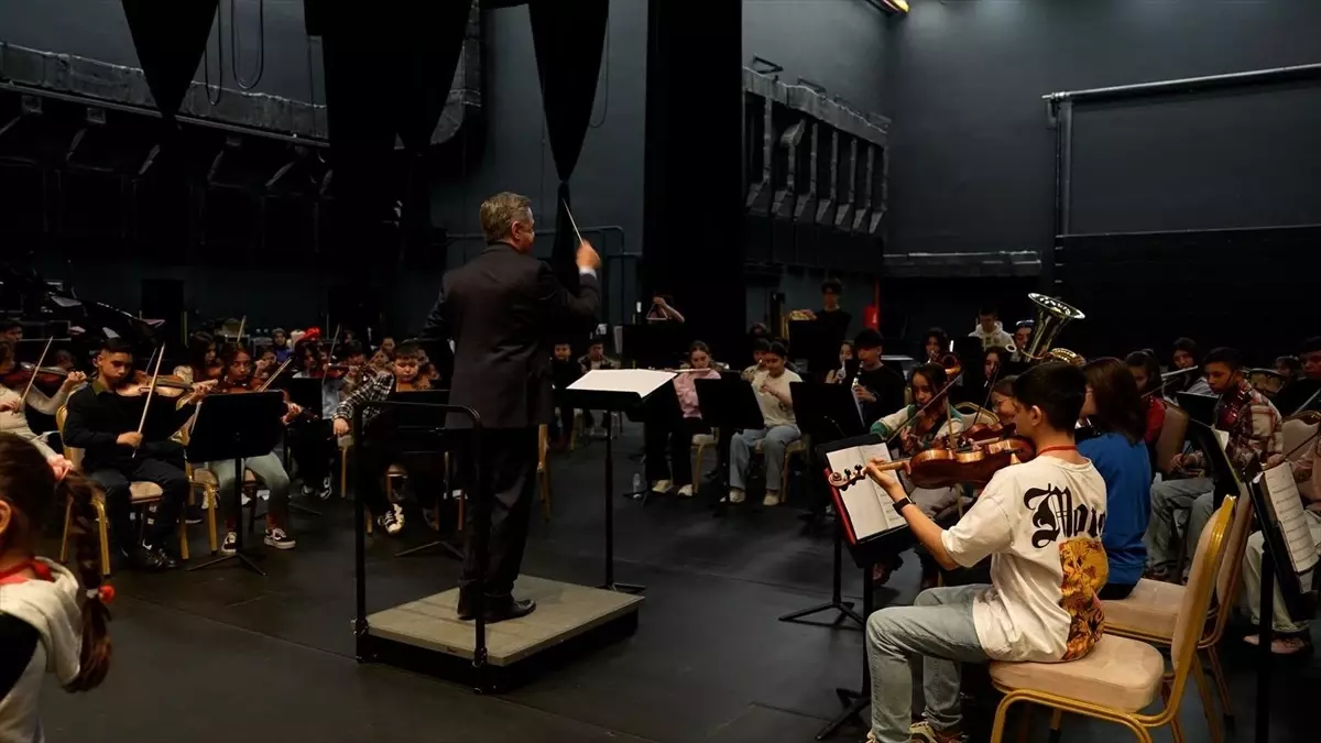 Cumhurbaşkanlığı Çocuk Orkestrası ve Korosu, ilk konserini 23 Nisan\'da verecek