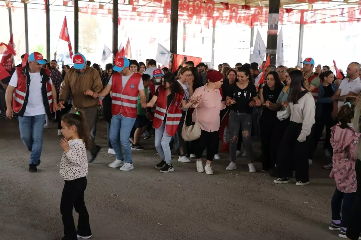Doğu ve Güneydoğu\'da "1 Mayıs Emek ve Dayanışma Günü" kutlandı