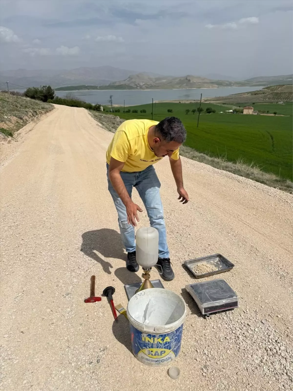 Elazığ\'da Kırsal Yol Çalışmaları Devam Ediyor