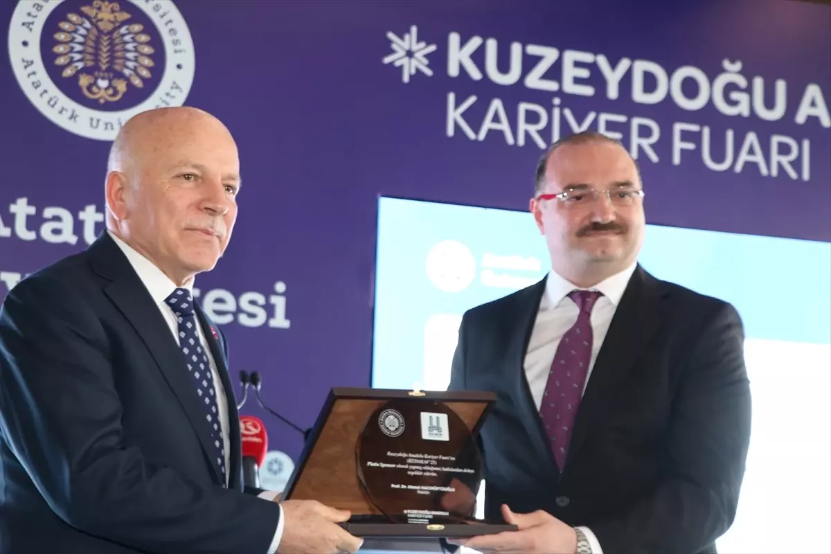 Erzurum\'da Kuzeydoğu Anadolu Kariyer Fuarı açıldı