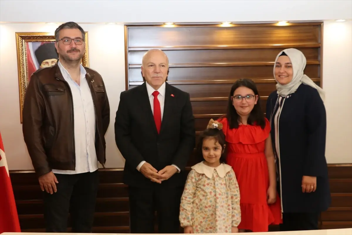 Başkanlığa Öğrenci Devir: Gazze\'ye Boykot Çağrısı