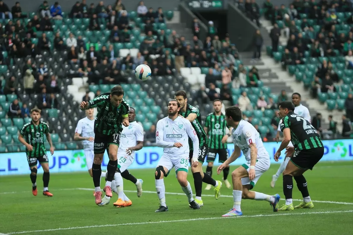 Boluspor, Kocaelispor\'u 4-3 Geçti