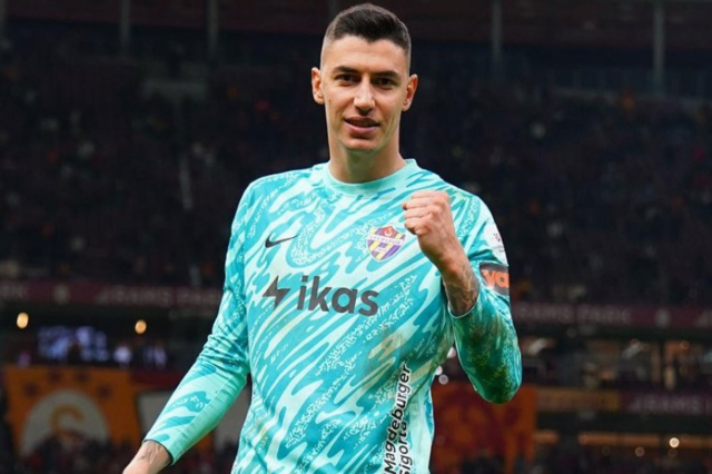 Galatasaray yeni Muslera'sını buldu! Yıldız kaleciye ödenecek para Fenerbahçe'nin kasasına girecek