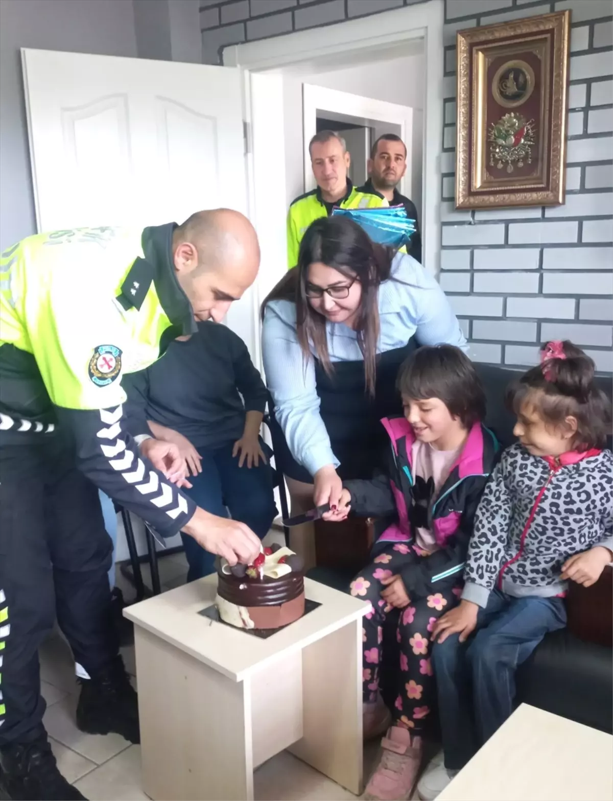 Trafik Ekiplerinden Doğum Günü Sürprizi