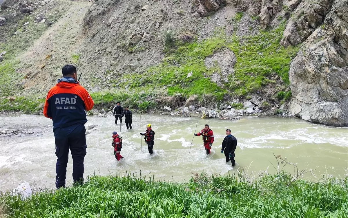 Hakkari\'de Kayıp Kadın İçin Arama Devam Ediyor