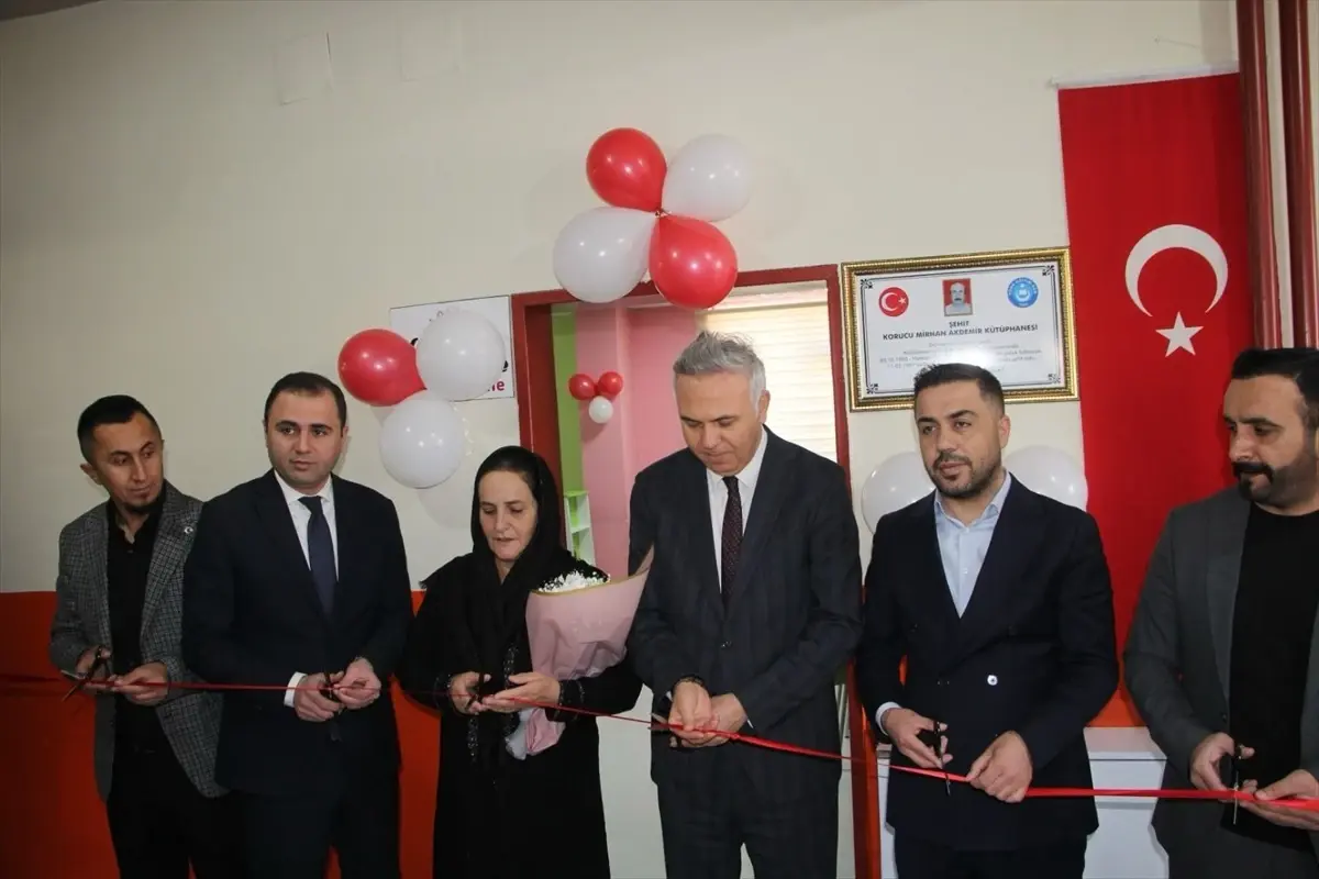 Hakkari\'de şehitlerin isimleri okullardaki kütüphanelerde yaşatılacak