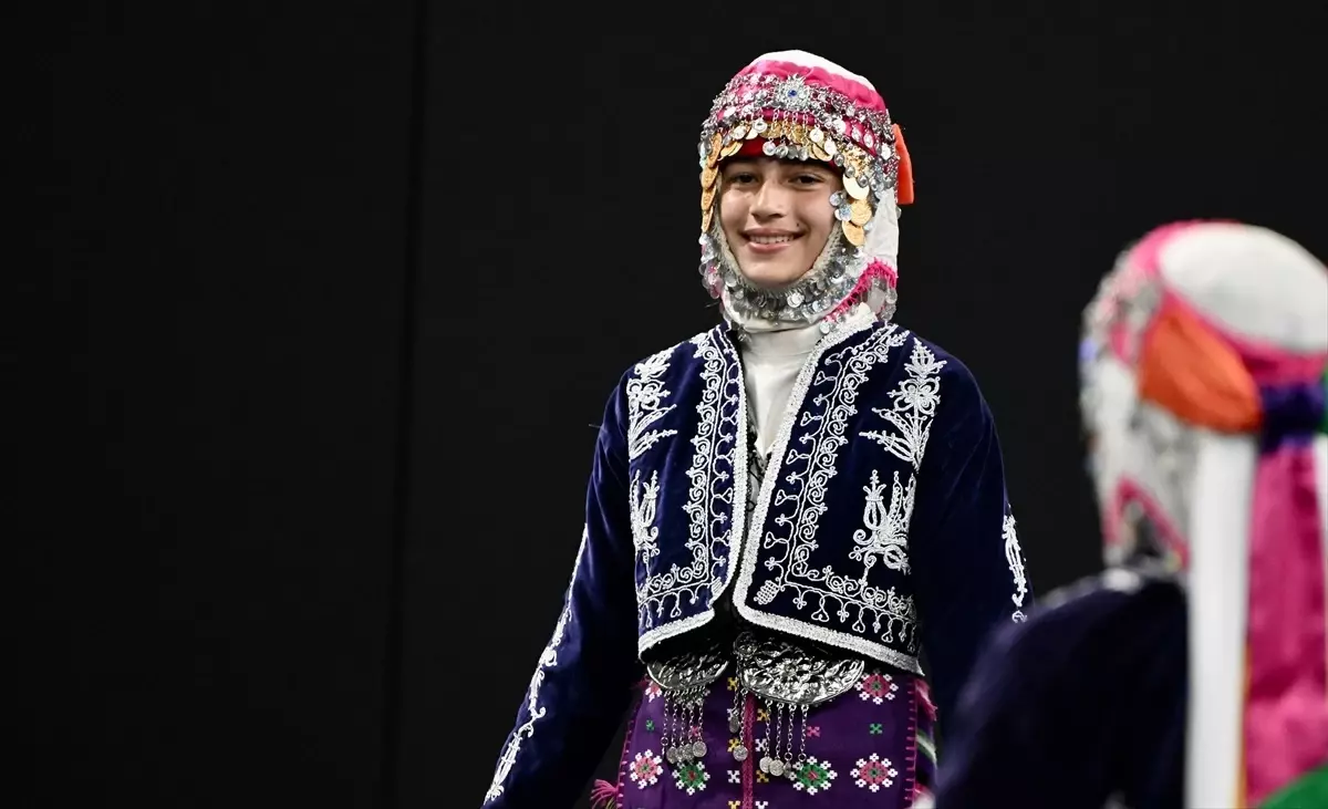 Halk Oyunları Şampiyonası Düzce\'de Başladı