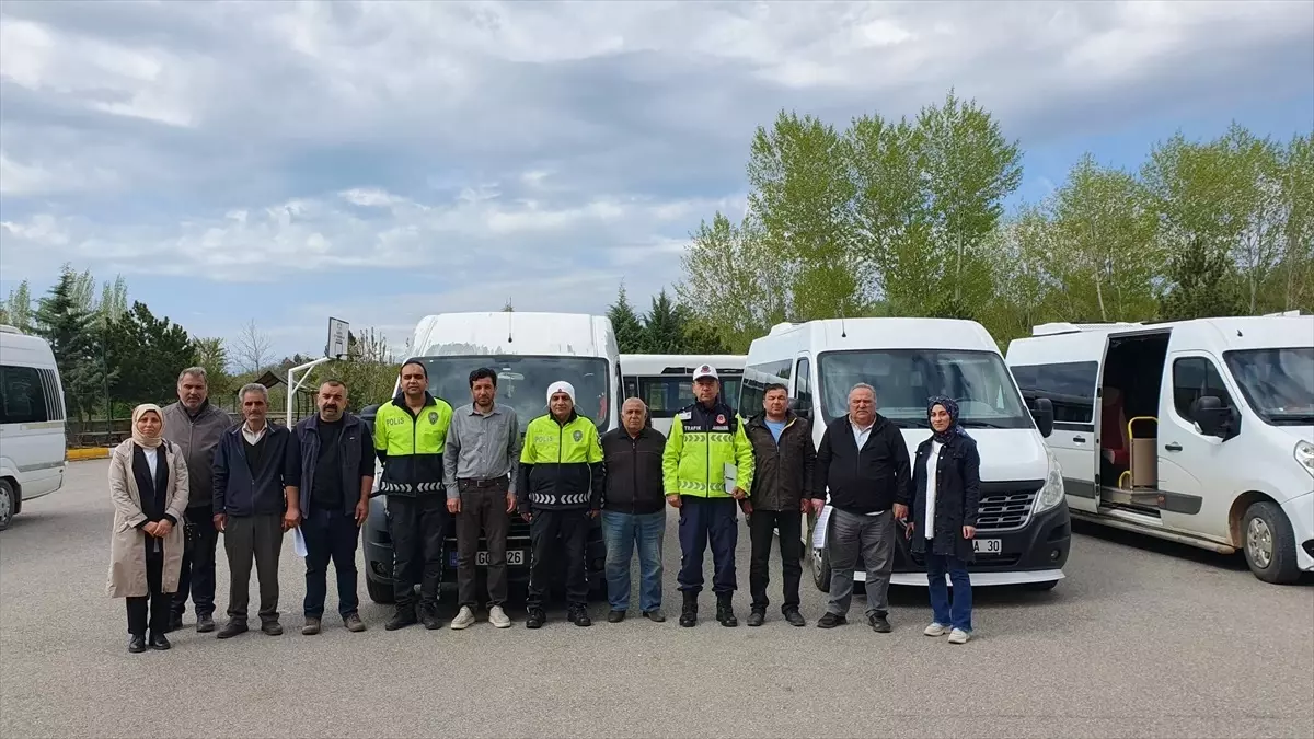 Hüyük\'te Servis Araçları Denetlendi