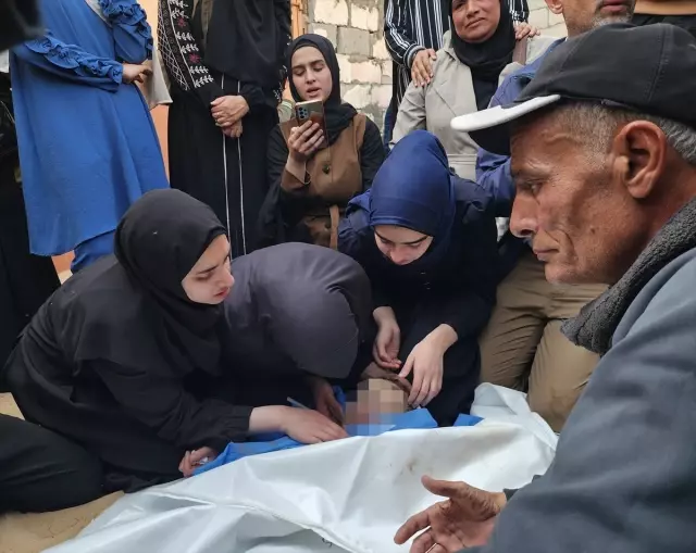 18 yıl aradan sonra sahip oldukları bebeklerini hain saldırıda kaybettiler