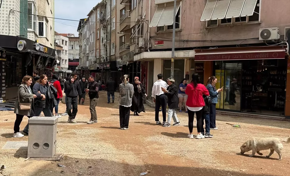 İstanbul\'da 6,2 Büyüklüğünde Deprem