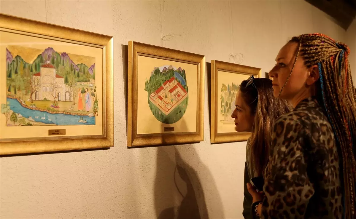 Geleneksel Türk Sanatları Sergisi İzmir\'de Açıldı