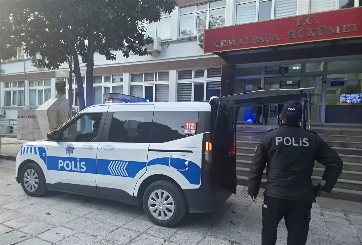 Kemalpaşa Belediyesi\'nde Usulsüzlük Operasyonu