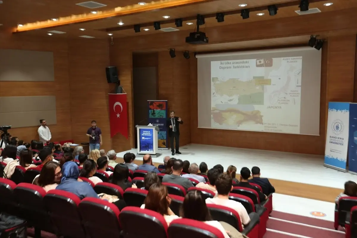 Mimar Moriwaki Öğrencilerle Deprem Bilincini Tartıştı