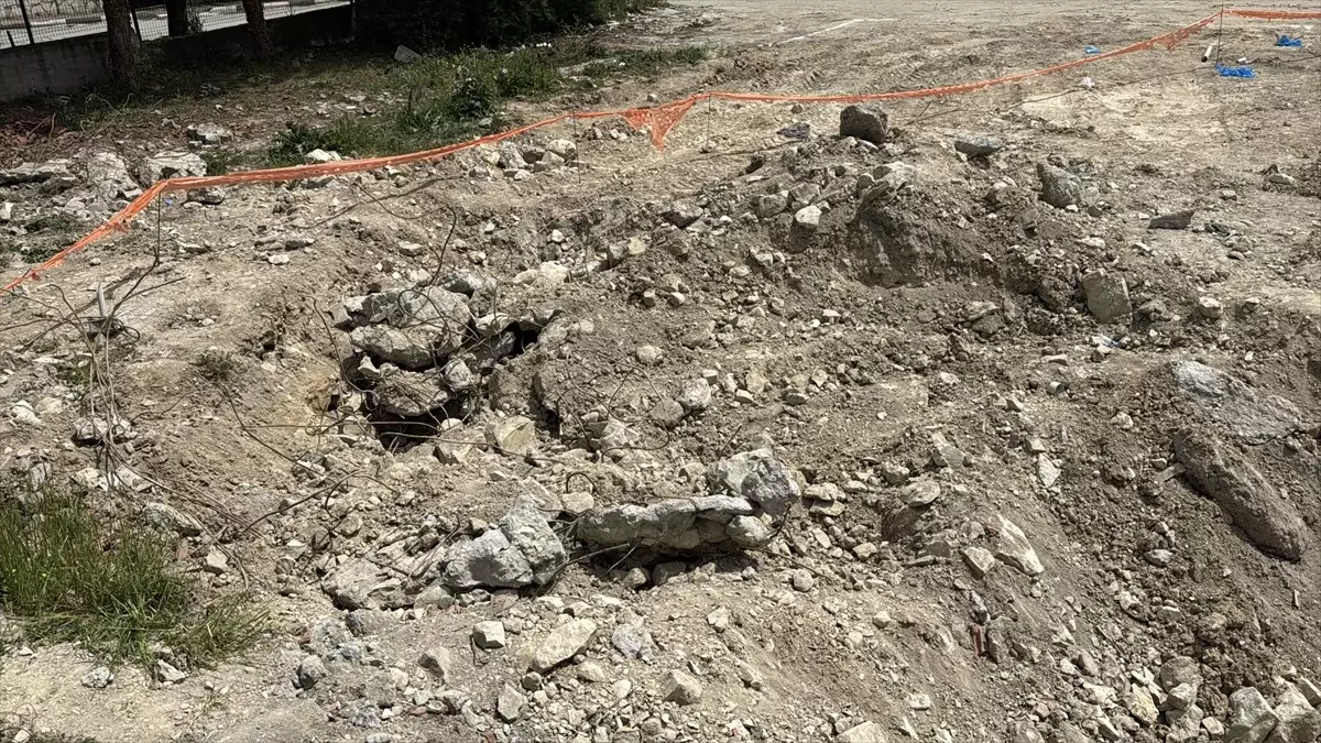 Tarihi Su Kanalı Okul İnşaatında Bulundu