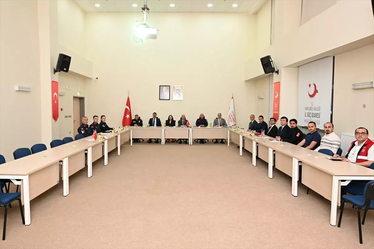 Vali Turan Pehlivanköy Geri Gönderme Merkezini Ziyaret Etti
