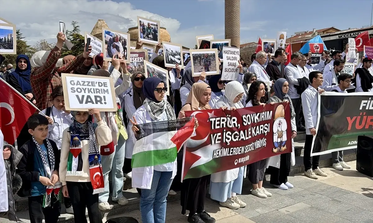 Kırşehir ve Sivas\'ta Gazze\'ye destek yürüyüşü düzenlendi