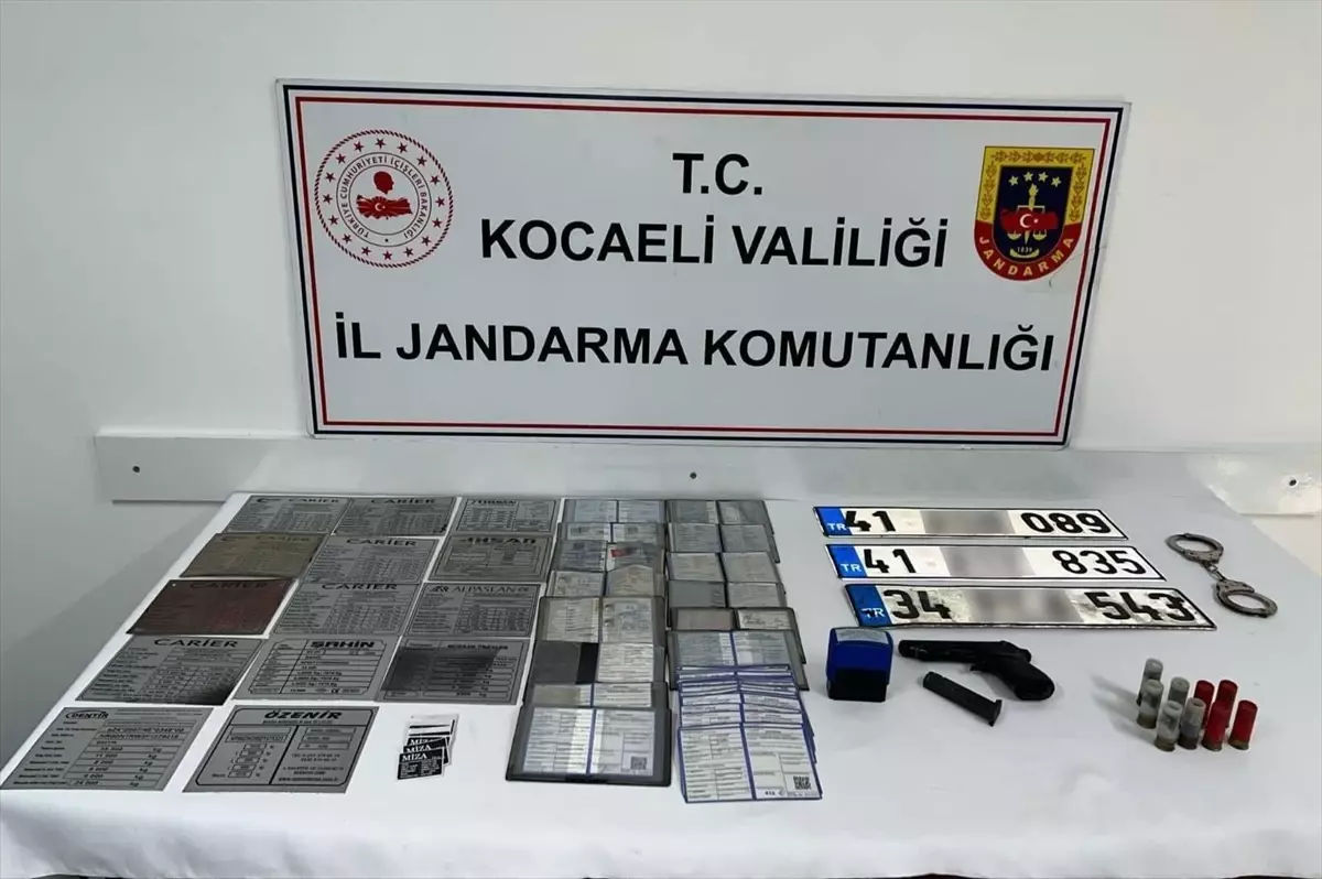 Kocaeli\'de Kaçak Araç Operasyonu