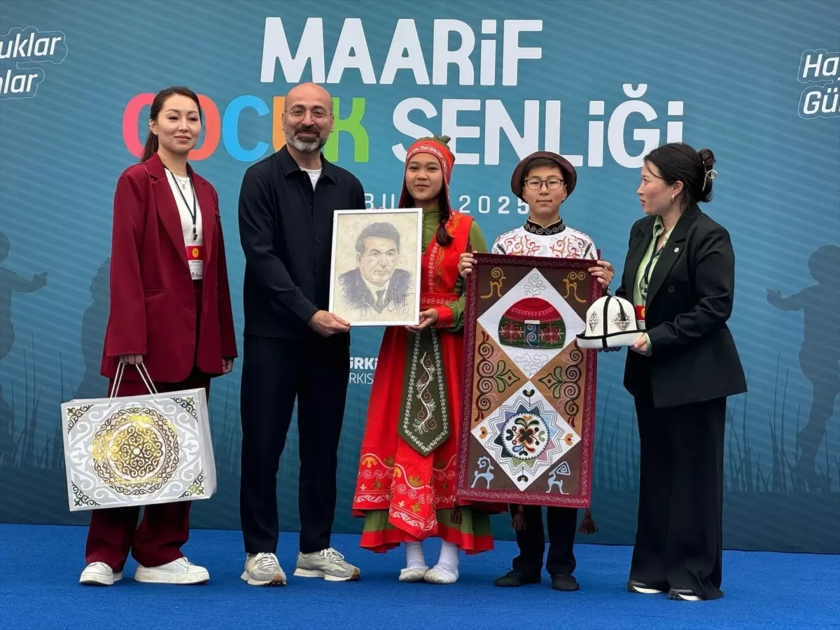 Maarif Çocuk Şenliği İstanbul\'da Yapıldı