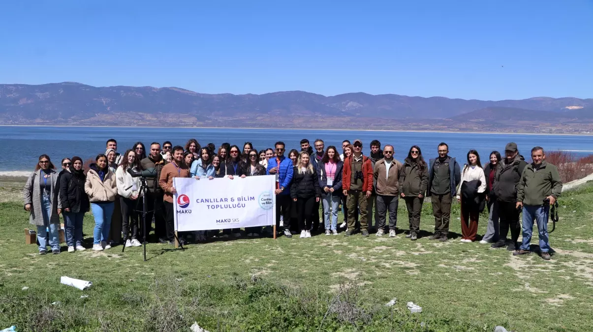 MAKÜ Öğrencileri Burdur Gölü\'nde Limnoloji Dersi Uyguladı