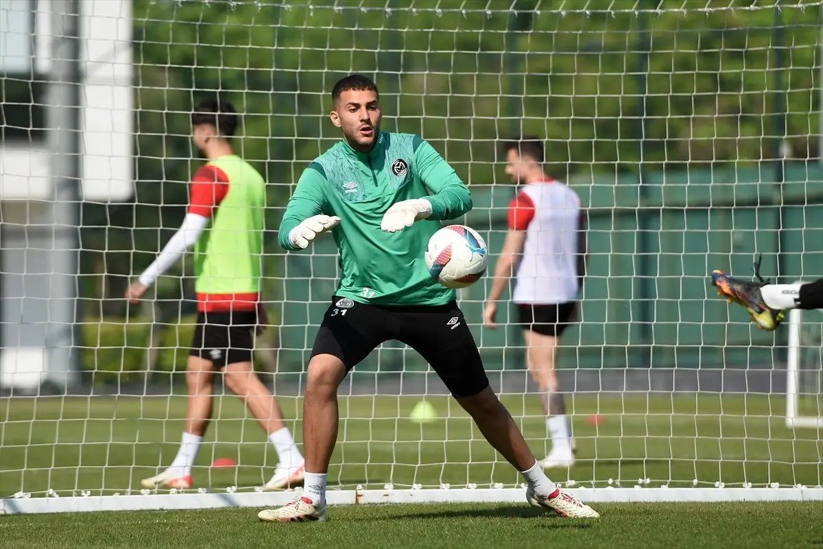 Manisa FK, Bandırmaspor Maçına Hazırlanıyor