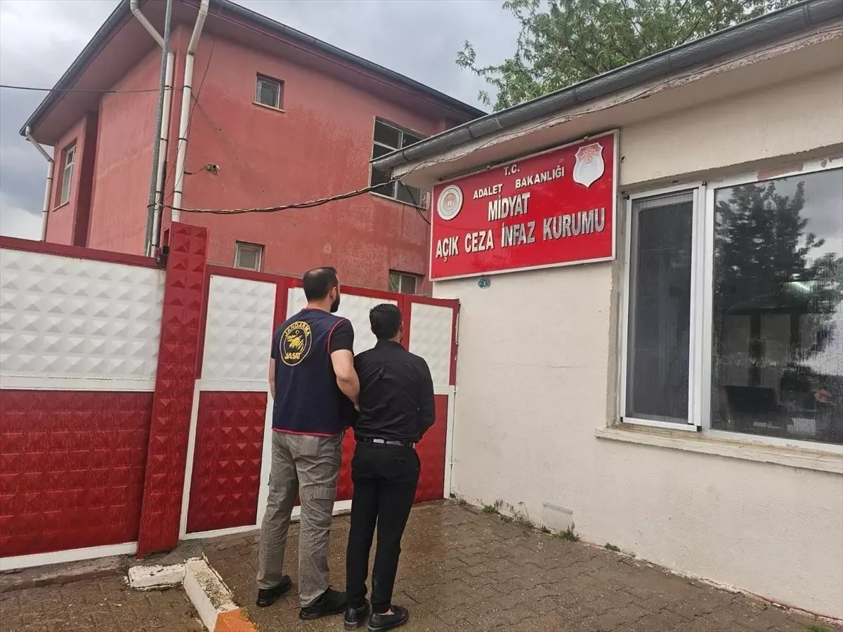 Firar Eden Hükümlü Düğünde Yakalandı