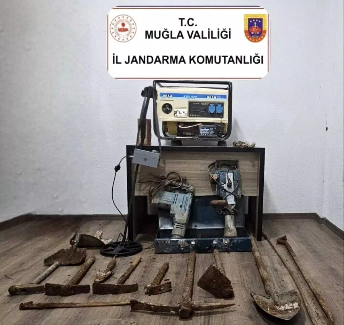 Marmaris\'te Kaçak Kazı Operasyonu