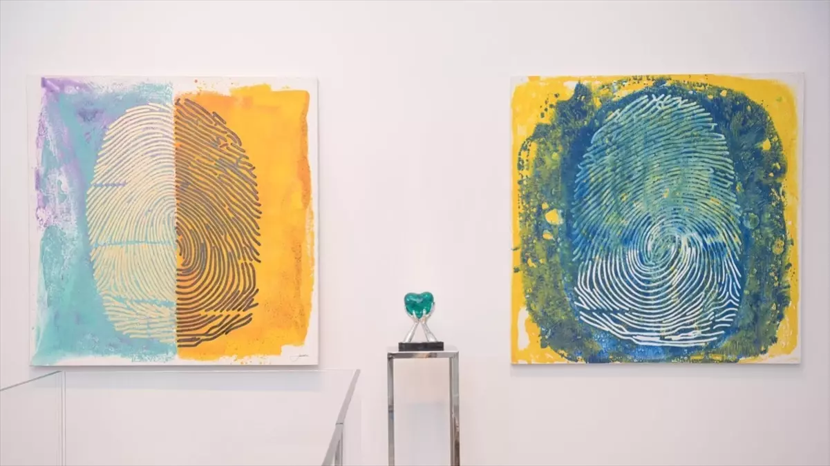 Lorenzo Quinn\'in Solo Sergisi İstanbul\'da Açıldı