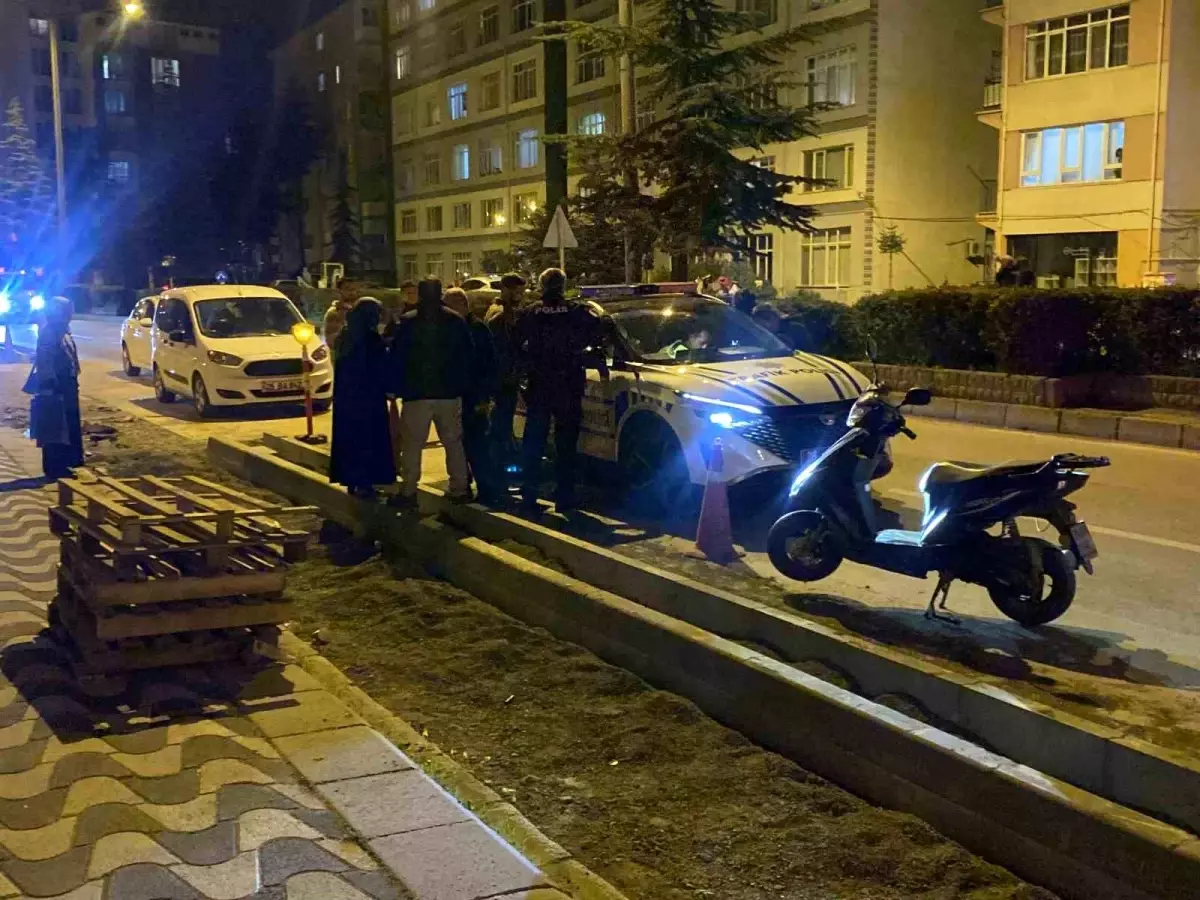 Eskişehir\'de Motosiklet Kazası: 17 Yaşındaki Sürücü Yaralandı