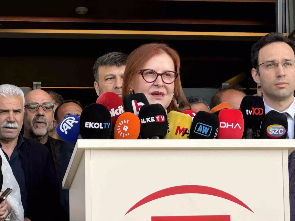 Sırrı Süreyya Önder\'in Sağlık Durumu İyileşiyor